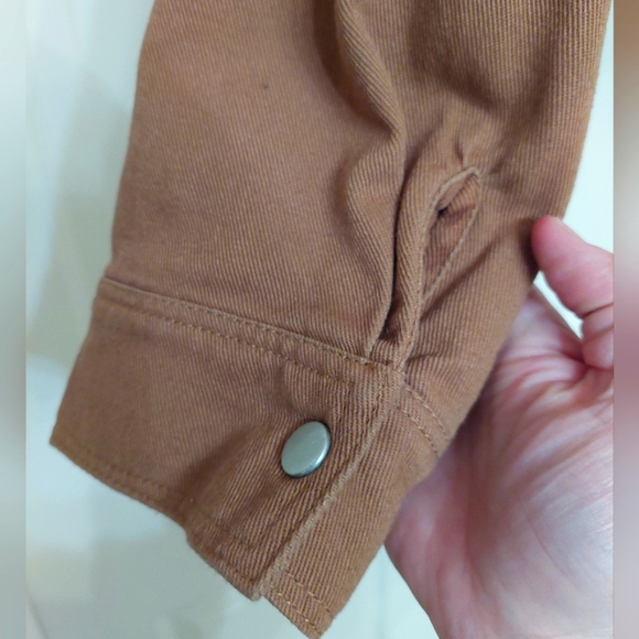 Forever 21 Cropped Buckle Cargo Jacket Dark Tan - Picture 6 of 7